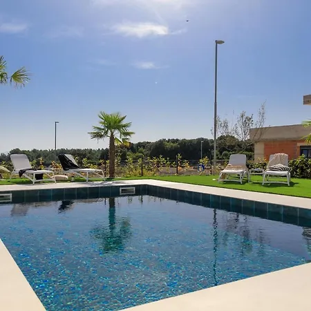 Lea Magdalena Iii Villa *