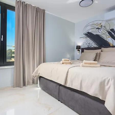 Lea Magdalena Iii * Krk Town