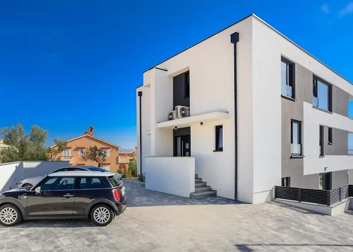 Lea Magdalena Iii Krk Town